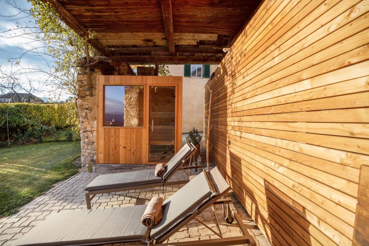 Brantenhof Ferienwohnung Vinea Cortaccia Exterior foto
