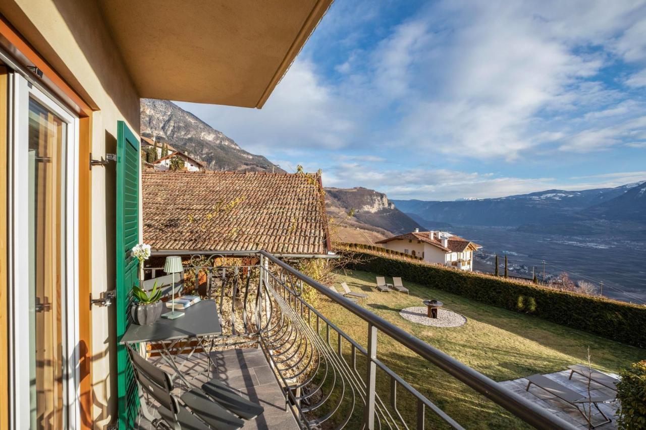 Brantenhof Ferienwohnung Vinea Cortaccia Exterior foto