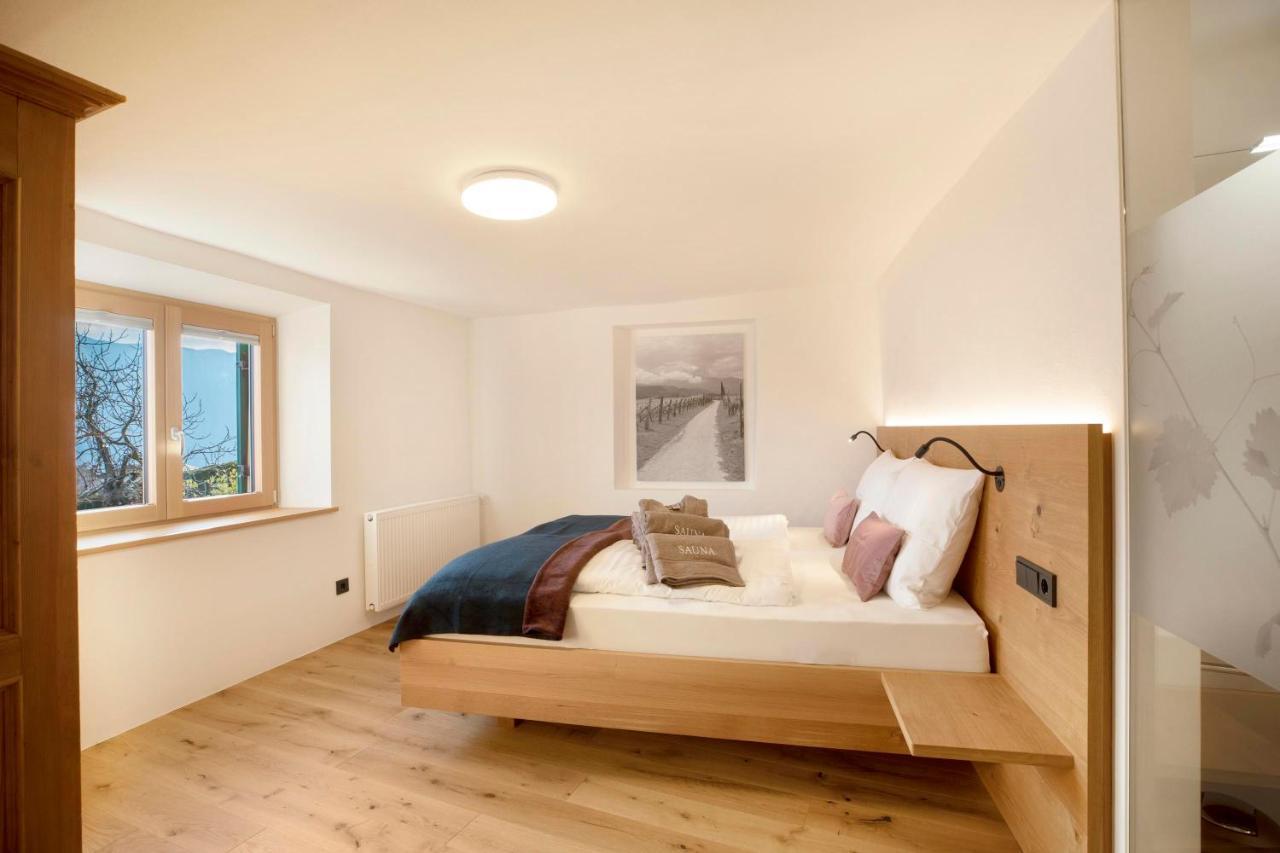 Brantenhof Ferienwohnung Vinea Cortaccia Exterior foto