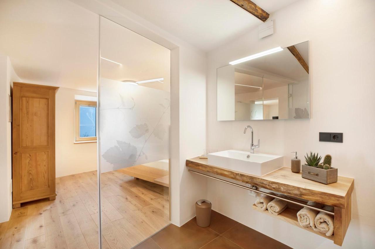 Brantenhof Ferienwohnung Vinea Cortaccia Exterior foto