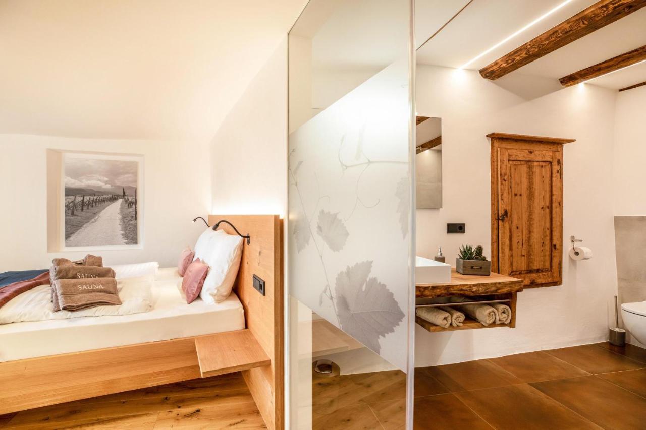 Brantenhof Ferienwohnung Vinea Cortaccia Exterior foto